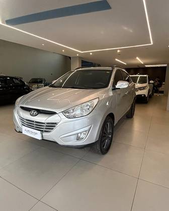 HYUNDAI IX35 2.0 MPFI XLS 16V GASOLINA 4P MANUAL HYUNDAI IX35 2.0 MPFI XLS 16V GASOLINA 4P MANUAL